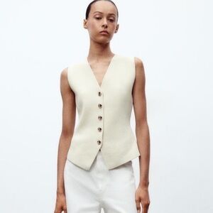 Zara NWT plain knit vest ivory ecru 4192/003